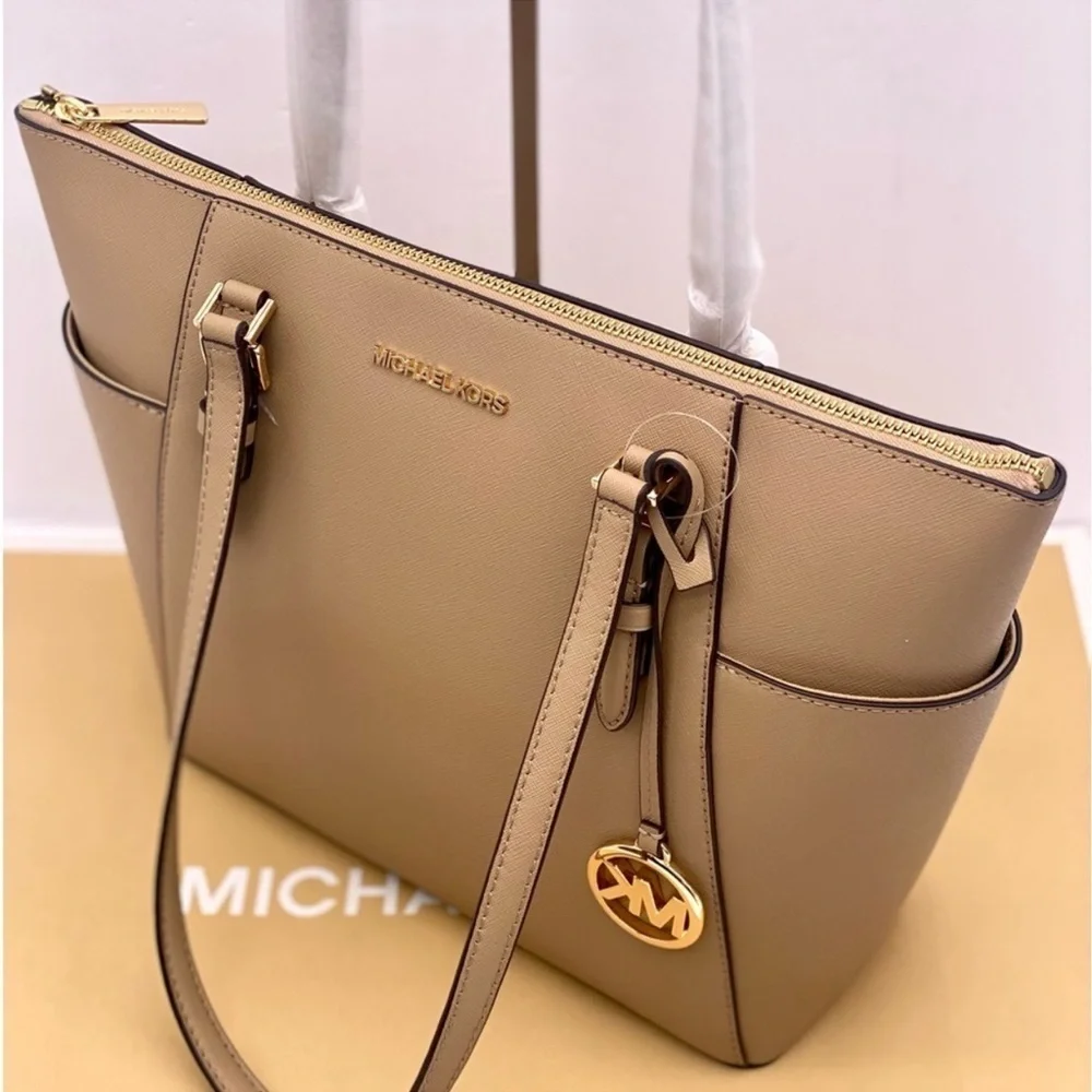 MICHAEL KORS CHARLOTTE LARGE TOP ZIP TOTE AND Wallet Set